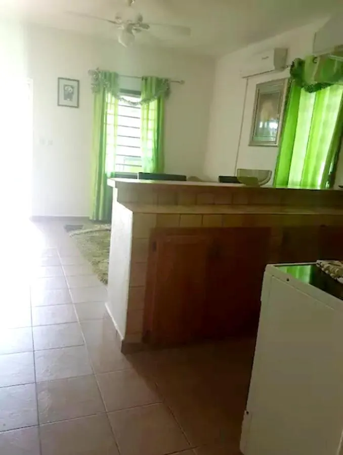 Charming Apartment In La Savane, 65 Sqm With Terrace Grand Case